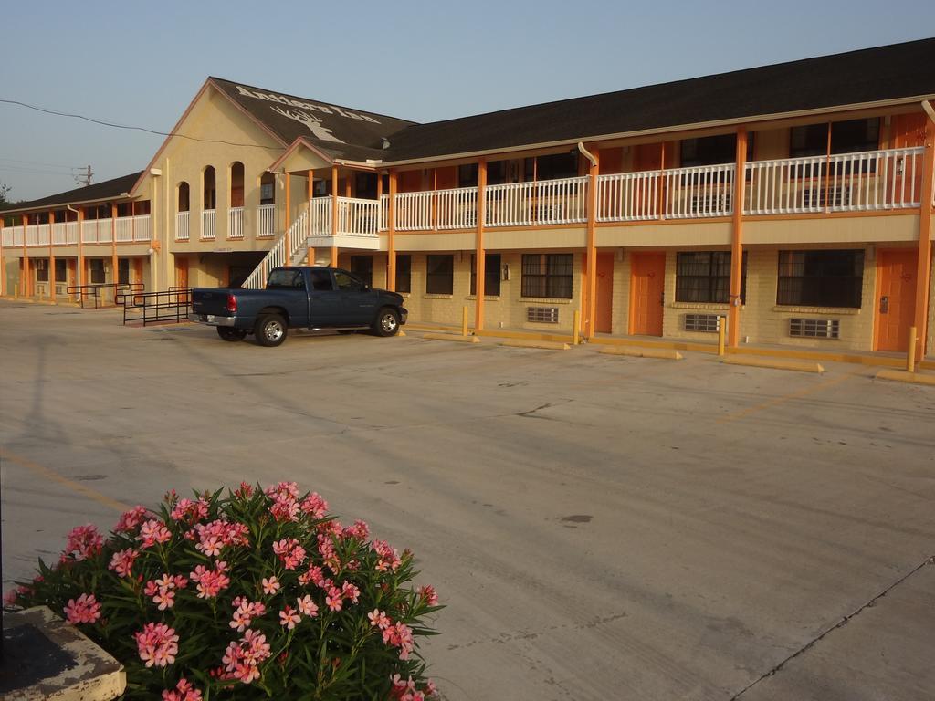 Antlers Hotel 2*